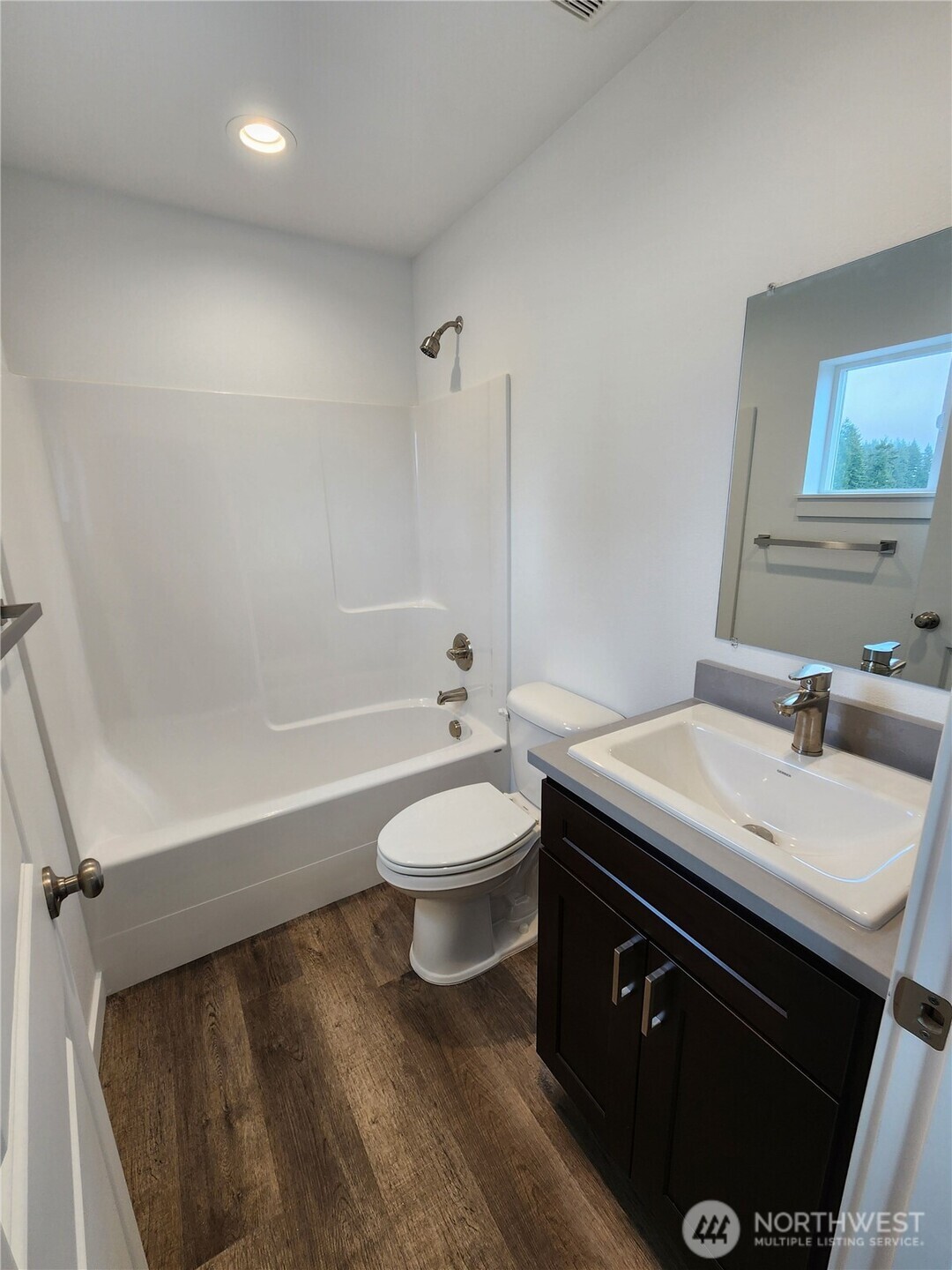 1012 Peach Road Winlock WA 98596