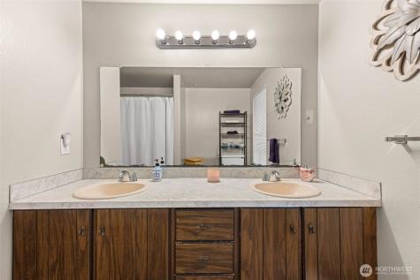 4605 73rd Street Ct E Tacoma WA 98443