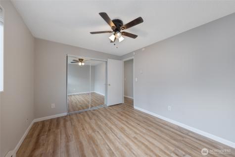 361 Earlington Avenue SW Renton WA 98057