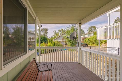 361 Earlington Avenue SW Renton WA 98057
