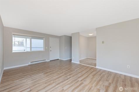 361 Earlington Avenue SW Renton WA 98057