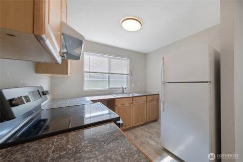 361 Earlington Avenue SW Renton WA 98057