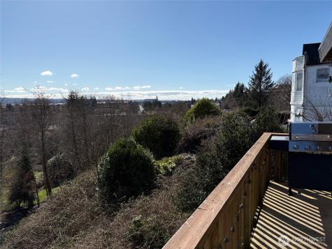 629 Terrace Avenue Aberdeen WA 98520