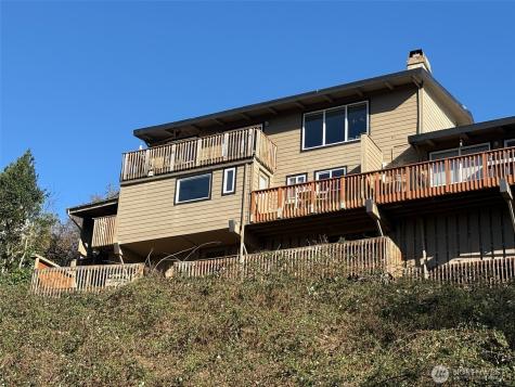 629 Terrace Avenue Aberdeen WA 98520