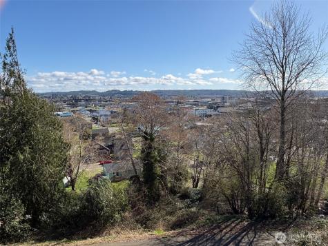 629 Terrace Avenue Aberdeen WA 98520