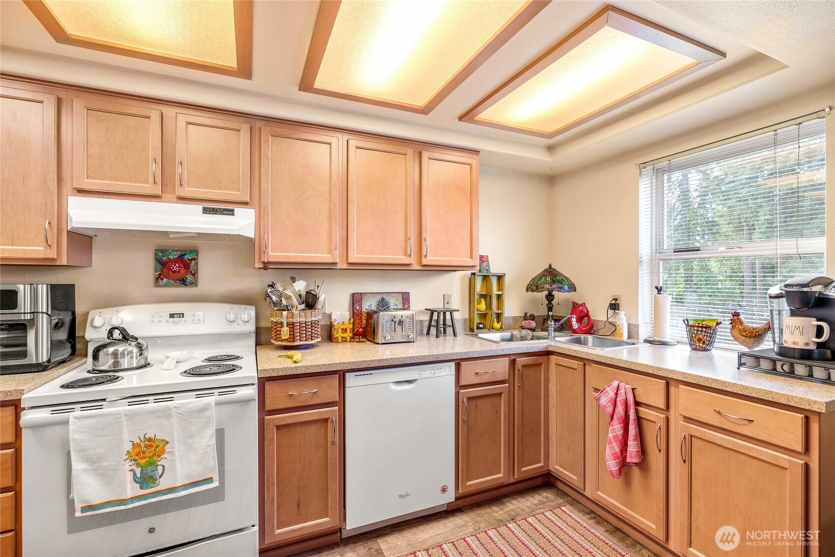 5911 200th Street SW Lynnwood WA 98036