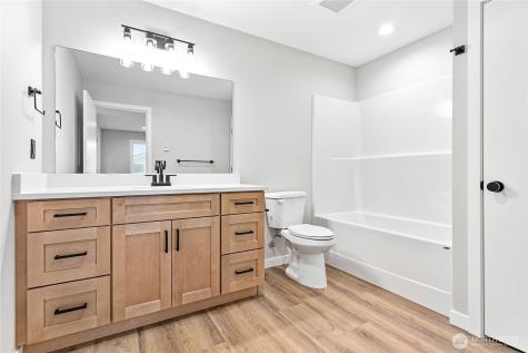 110 Baker Street Everson WA 98247