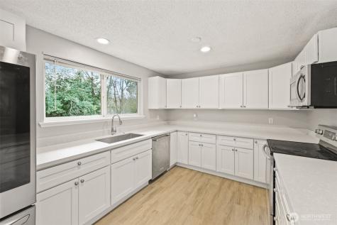 9921 64th Avenue Ct E Puyallup WA 98373