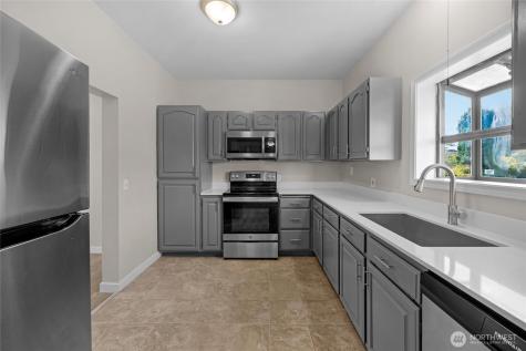 1925 Lombard Avenue Everett WA 98201