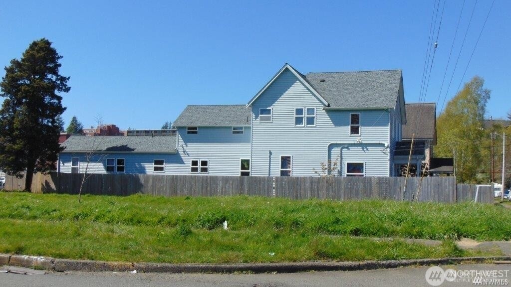 307 N E Street Aberdeen WA 98520