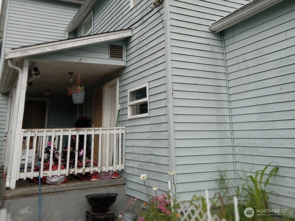 307 N E Street Aberdeen WA 98520