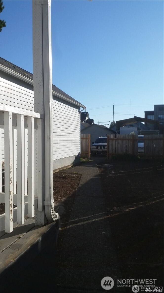 307 N E Street Aberdeen WA 98520