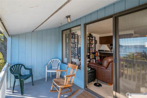 1475 SE 9th Avenue Oak Harbor WA 98277