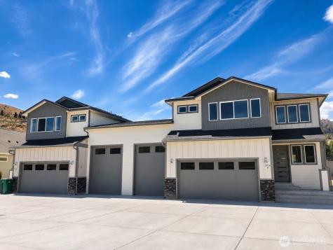 1729 Danny Boy Lane Wenatchee WA 98801