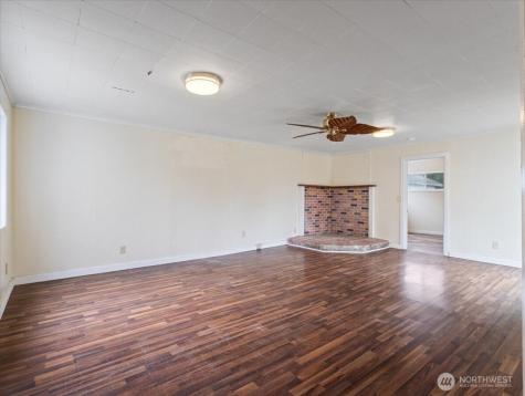 246 Jacobson Road Cathlamet WA 98612