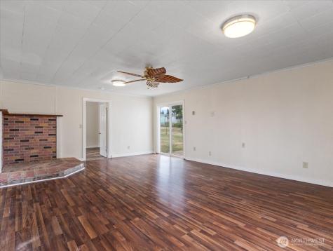 246 Jacobson Road Cathlamet WA 98612
