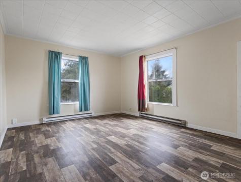 246 Jacobson Road Cathlamet WA 98612