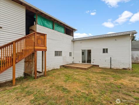 246 Jacobson Road Cathlamet WA 98612