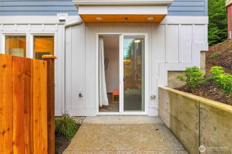 2613 3rd Avenue W Seattle WA 98119