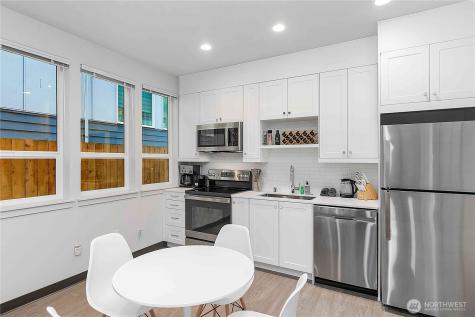 2613 3rd Avenue W Seattle WA 98119