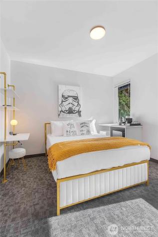 2613 3rd Avenue W Seattle WA 98119