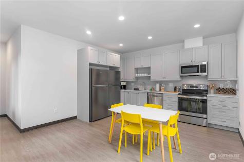 2613 3rd Avenue W Seattle WA 98119