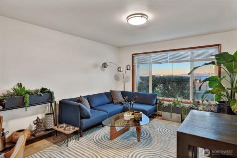 2440 Alki Avenue SW Seattle WA 98116