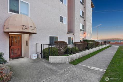 2440 Alki Avenue SW Seattle WA 98116