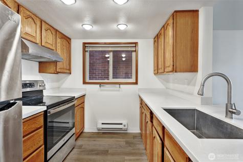 2440 Alki Avenue SW Seattle WA 98116