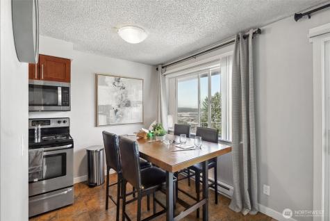 2414 13th Avenue S Seattle WA 98144