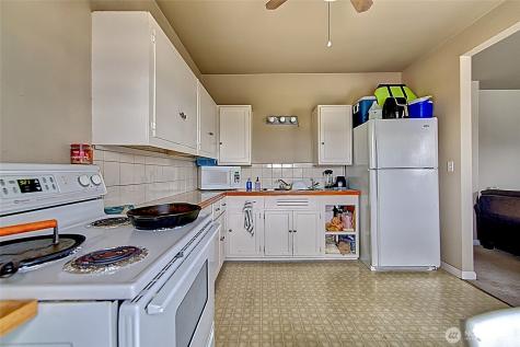 1018 Wall Street SE Everett WA 98201