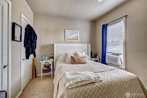 1018 Wall Street SE Everett WA 98201