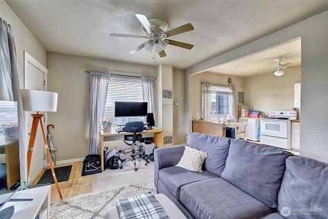 1018 Wall Street SE Everett WA 98201