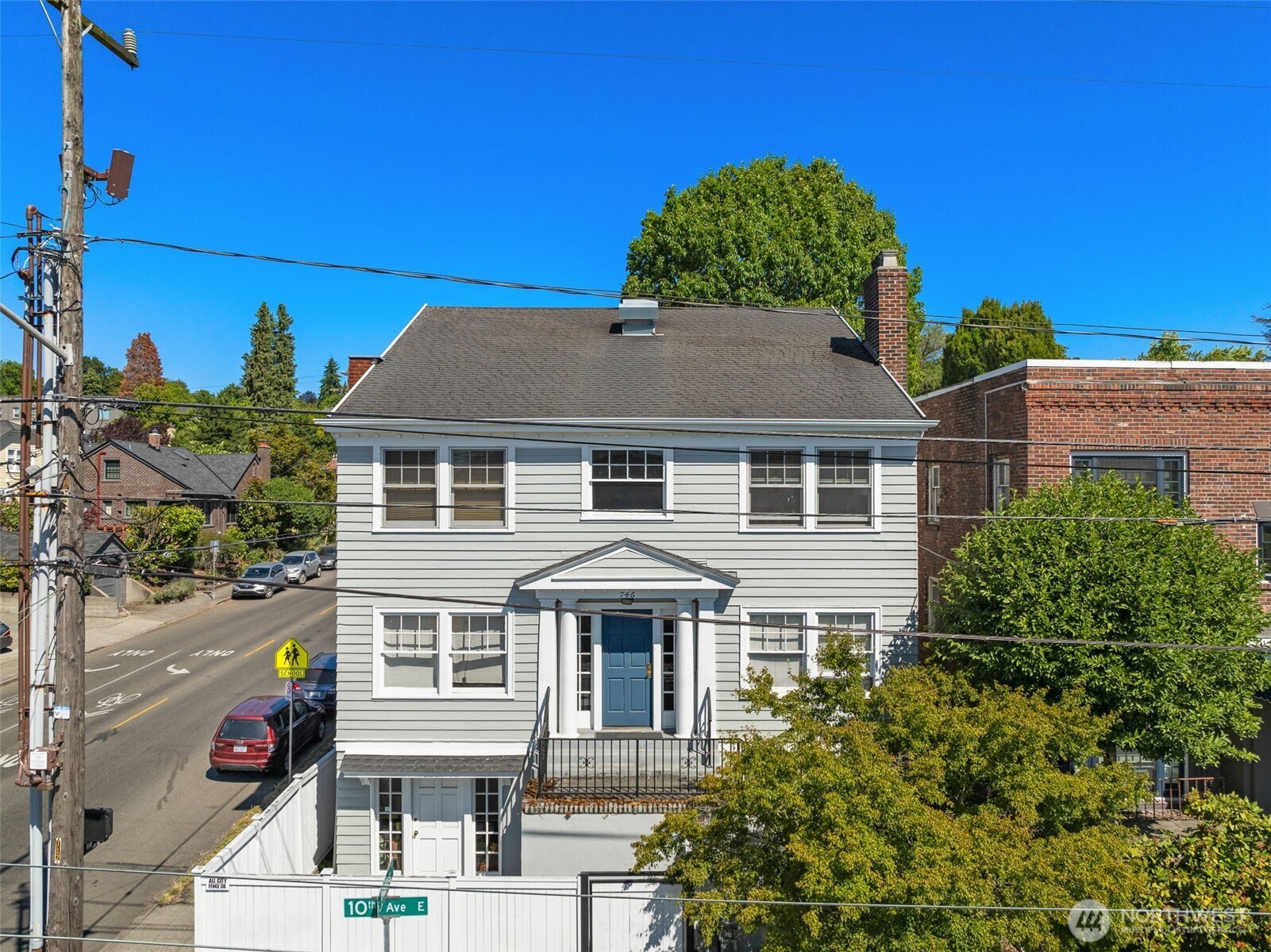 746 10th Avenue E Seattle WA 98102