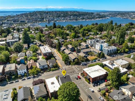 746 10th Avenue E Seattle WA 98102