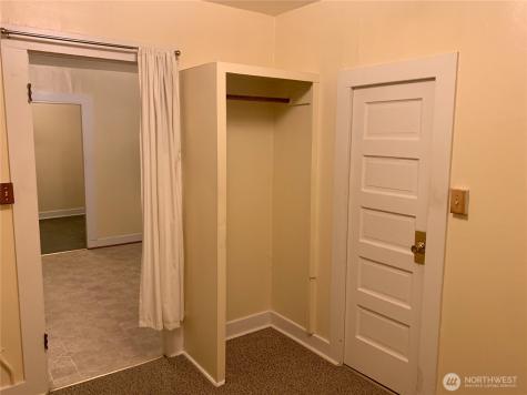 910 NW 52nd Street Seattle WA 98107