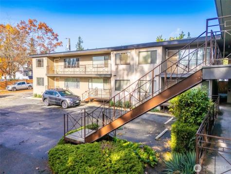 14520 Phinney Avenue N Shoreline WA 98133