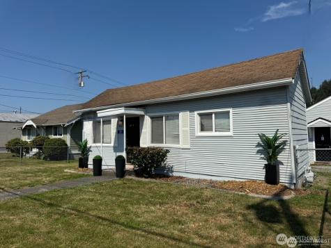 811 E Fairhaven Avenue Burlington WA 98233
