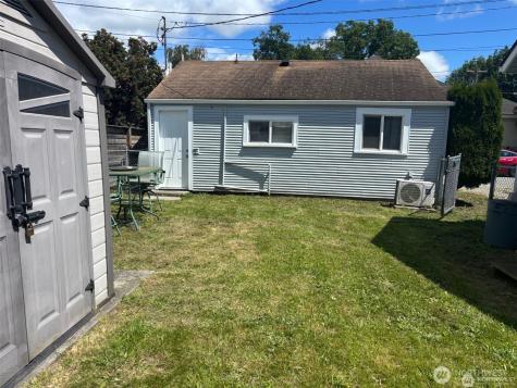 811 E Fairhaven Avenue Burlington WA 98233