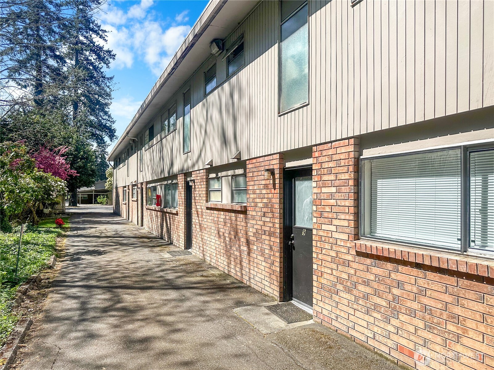 12413 Bridgeport Way SW Lakewood WA 98499