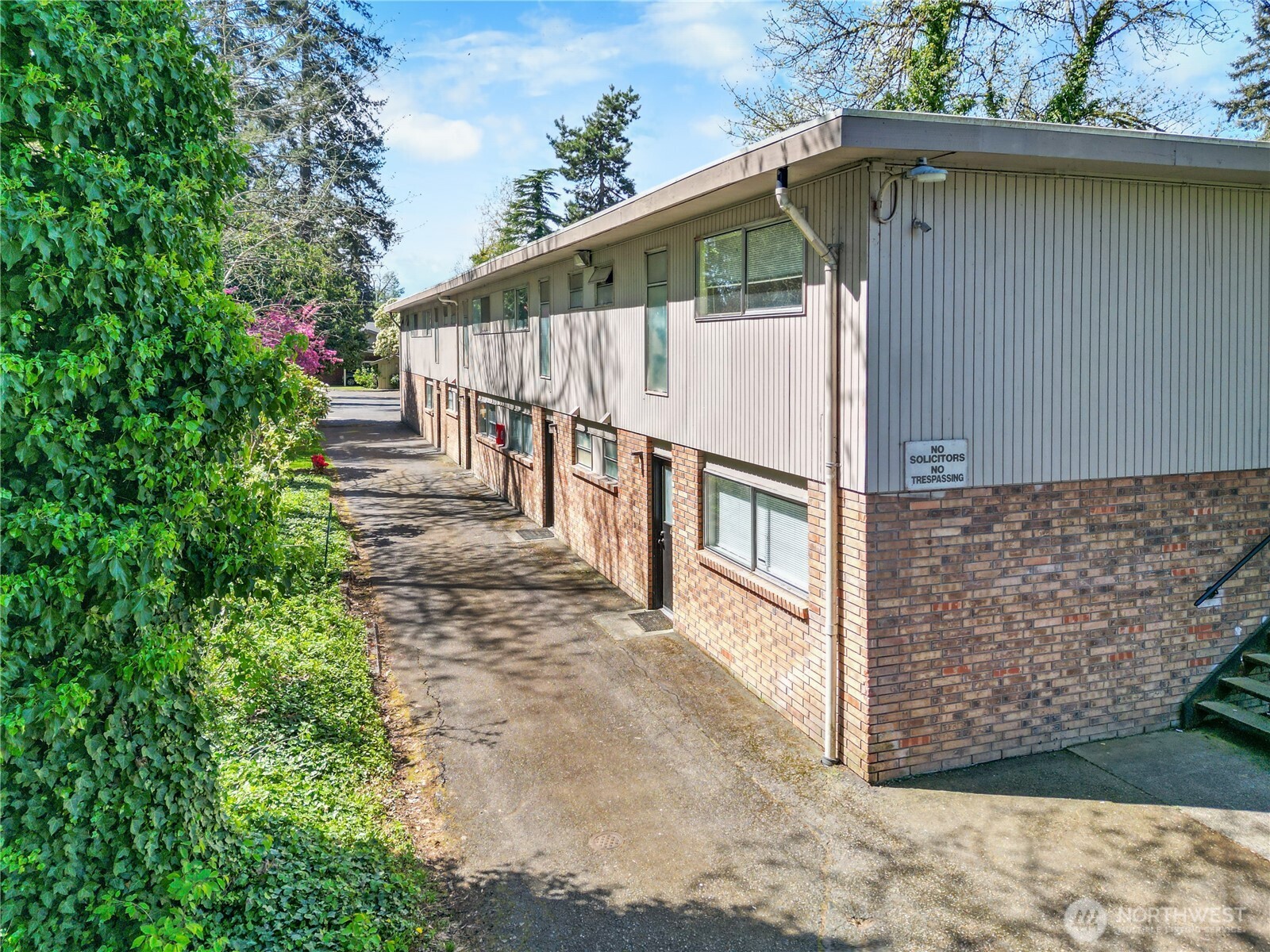 12413 Bridgeport Way SW Lakewood WA 98499