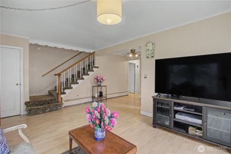 1420 9th Avenue Longview WA 98632