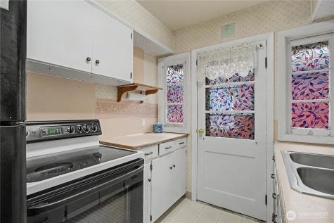 1420 9th Avenue Longview WA 98632