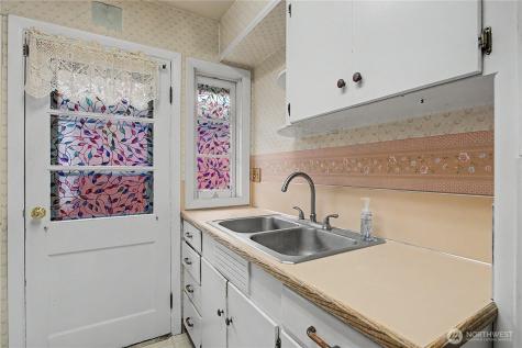 1420 9th Avenue Longview WA 98632