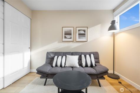 293 146th Place NE Bellevue WA 98007