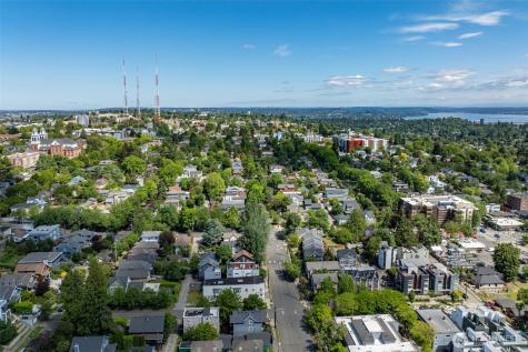 601 21st Avenue Seattle WA 98122