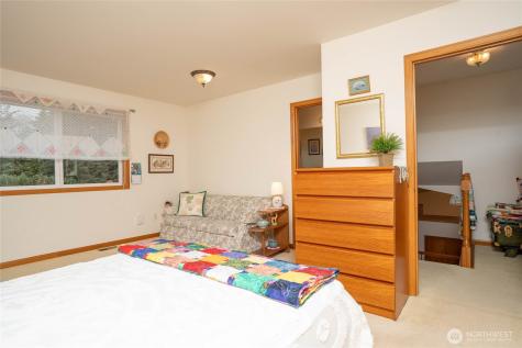 5005 109th Street NE Marysville WA 98271