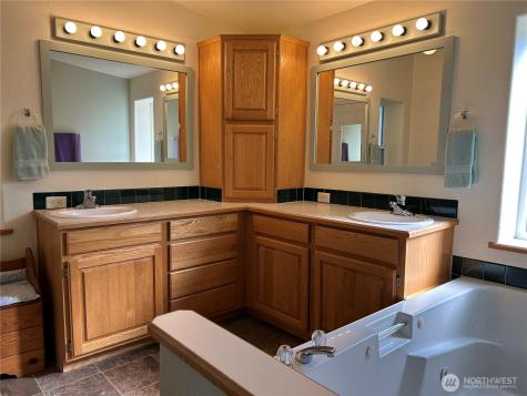 6997 Bacon Lane NE Moses Lake WA 98837