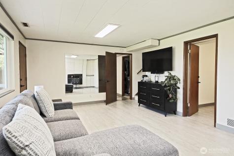 3459 Marine View Drive Greenbank WA 98253