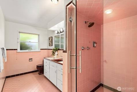 3651 Perkins Lane W Seattle WA 98199